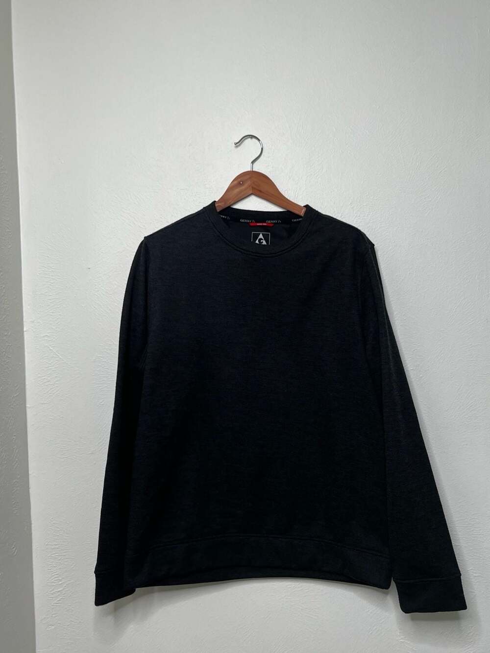 Gerry Men's Textured Crewneck Midweight 4-Way Stretch Pullover Sweatshirt